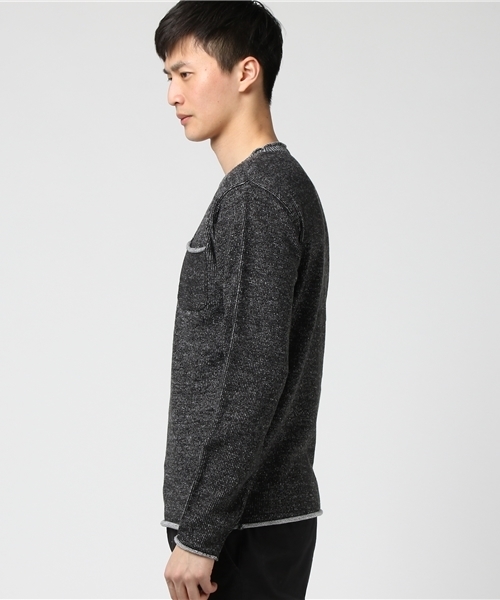 VENCEEXCHANGE（ヴァンスエクスチェンジ）の「プレーティングクルーネックニットプルオーバー    （ニット/セーター・メンズ・ネイビー/ブラック・MEDIUM/LARGE）」の3枚目の写真