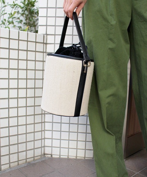 ottilie（オティーリエ）の「バケットBAG（ハンドバッグ・レディース・ブラック/ベージュ/ブラウン・FREE）」の2枚目の写真