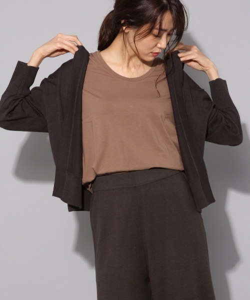 BLISS POINT（ブリスポイント）の「【アルガンオイル配合】Uネック8分袖Tシャツ/768671（Tシャツ/カットソー・レディース・ピンク/ブラウン/ブラック/ライトグレー/ホワイト・LARGE/MEDIUM/SMALL/X-LARGE）」の5枚目の写真