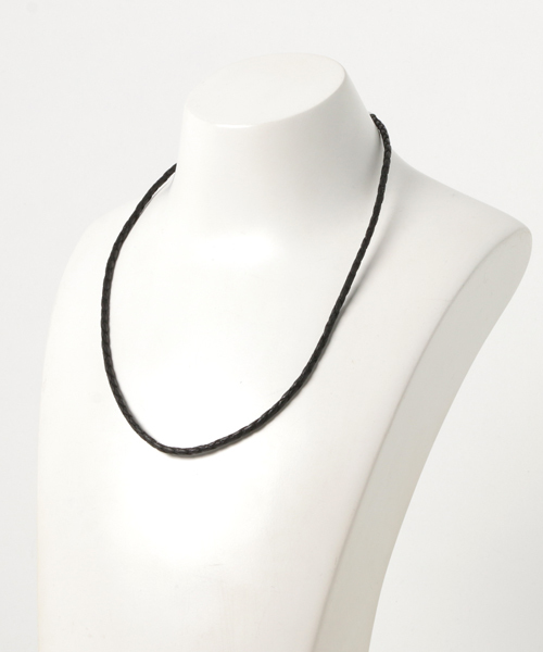 Artemis Classic（アルテミスクラシック）の「ArtemisClassic/四つ編みﾚｻﾞｰﾈｯｸﾚｽ（ネックレス・メンズ・ブラック・FREE）」の4枚目の写真