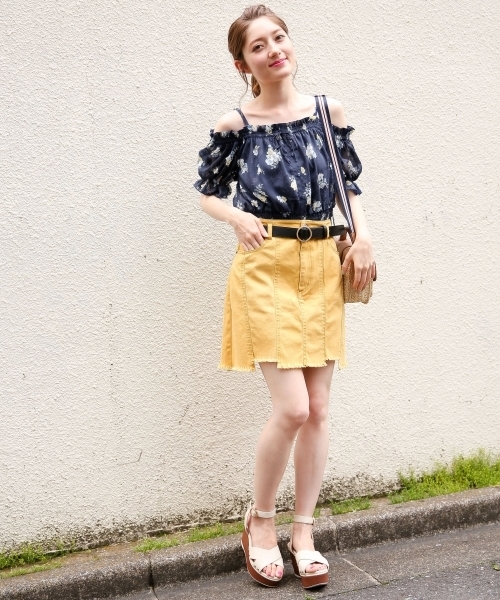 Heather（ヘザー）の「オパールオフショルブラウス（シャツ/ブラウス・レディース・ライトイエロー/ネイビー/ホワイト・FREE）」の13枚目の写真