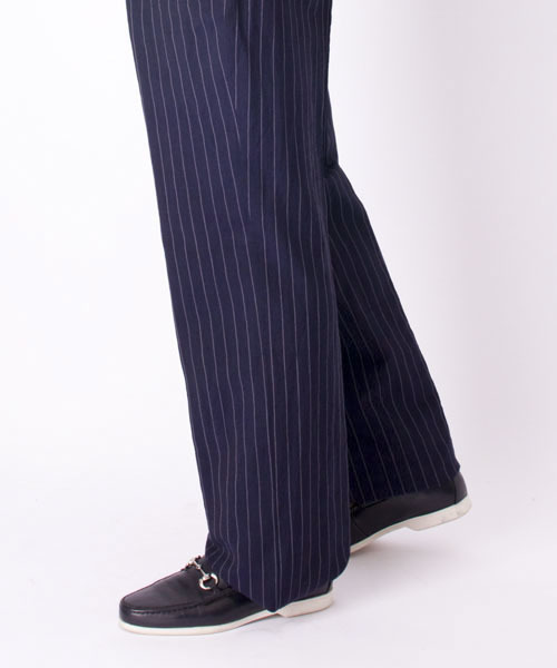 UNITED ARROWS（ユナイテッドアローズ）の「WHITE LABEL ストライプワイドパンツ（13ss pp）◆（スラックス・メンズ・ネイビー・42/44/46/48/50/52）」の6枚目の写真