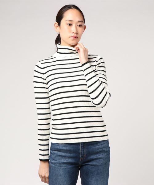 LOWRYS FARM（ローリーズファーム）の「１２Ｇリブタートルプルオーバー　806849（ニット/セーター・レディース・ブラック/グレー/レッド/オフホワイト/ホワイト×ブラック・MEDIUM/LARGE）」の9枚目の写真