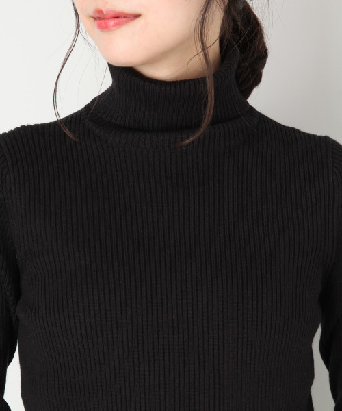 LOWRYS FARM（ローリーズファーム）の「１２Ｇリブタートルプルオーバー　806849（ニット/セーター・レディース・ブラック/グレー/レッド/オフホワイト/ホワイト×ブラック・MEDIUM/LARGE）」の13枚目の写真