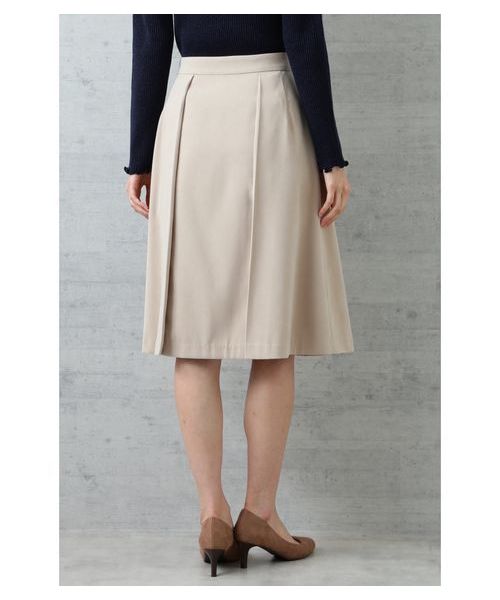 NATURAL BEAUTY BASIC（ナチュラルビューティーベーシック）の「ピーチタックフレアスカート（スカート・レディース・ベージュ/ラベンダー/ネイビー・SMALL/MEDIUM）」の5枚目の写真