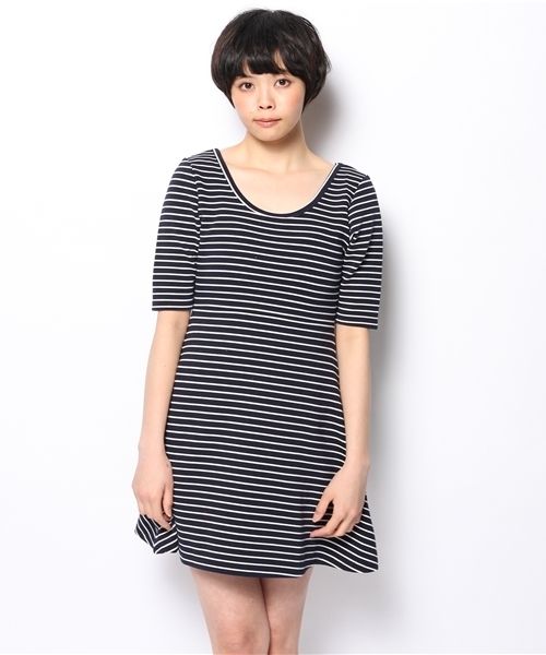 WEGO（ウィゴー）の「WEGO/ボーダーフィットフレアワンピース（ワンピース・レディース・ホワイト/ブルー・FREE）」の7枚目の写真