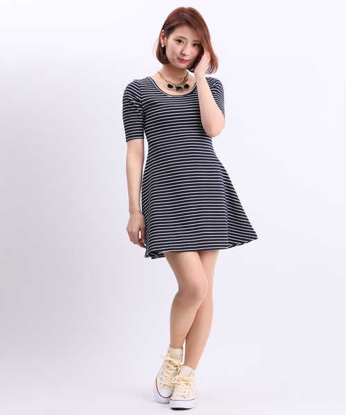 WEGO（ウィゴー）の「WEGO/ボーダーフィットフレアワンピース（ワンピース・レディース・ホワイト/ブルー・FREE）」の12枚目の写真