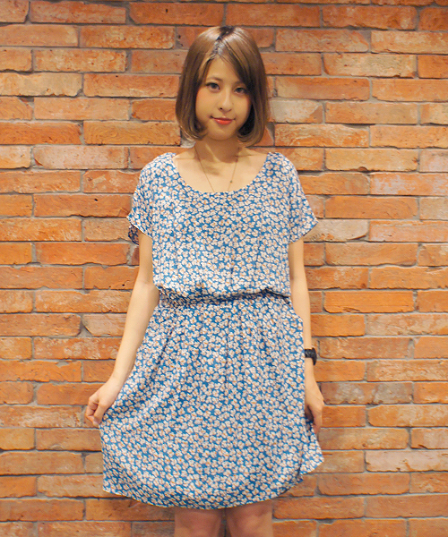 CIAOPANIC（チャオパニック）の「【Ciaopanic】小花フレンチスリーブOP（ワンピース・レディース・ブルー/オレンジ/グリーン・FREE）」の3枚目の写真