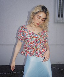 花柄ペプラムTOP