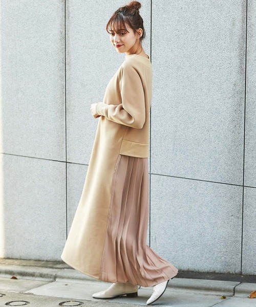 GeeRA（ジーラ）の「スウェットバックプリーツロングワンピース（ワンピース・レディース・ブラック/ベージュ・MEDIUM/LARGE）」の9枚目の写真