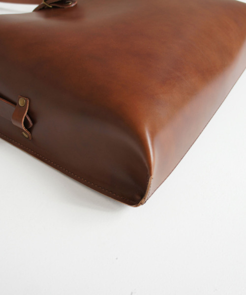 TIDEWAY(タイドウェイ)の「NUME BERO SHOULDER/M(ショルダーバッグ・メンズ・ブラック/ブラウン/その他/キャメル・FREE)」の8枚目の写真