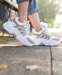 厚底スニーカー