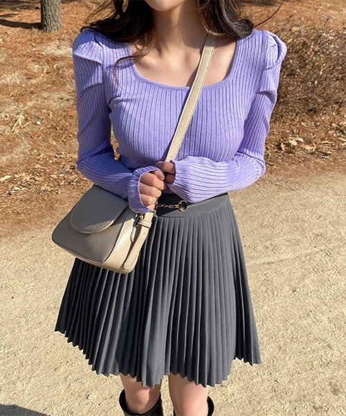 chuu（チュー）の「CHUU ボーダーリブニットソー（Tシャツ/カットソー・レディース・アイボリー/ブラック/ブラック×ホワイト/パープル・FREE）」の4枚目の写真