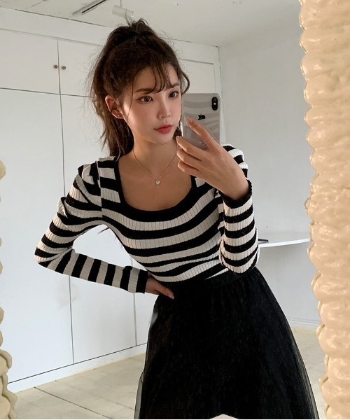 chuu（チュー）の「CHUU ボーダーリブニットソー（Tシャツ/カットソー・レディース・アイボリー/ブラック/ブラック×ホワイト/パープル・FREE）」の17枚目の写真