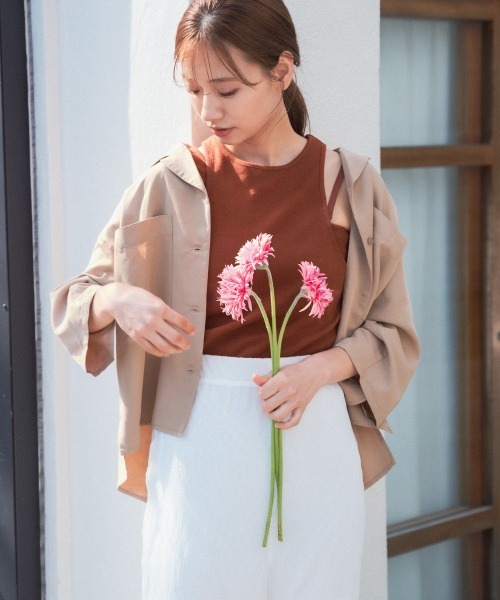 mysty woman(ミスティウーマン)の「開襟オーバーシャツ 943505(シャツ/ブラウス・レディース・ブラック/ベージュ/アイボリー・FREE)」の1枚目の写真