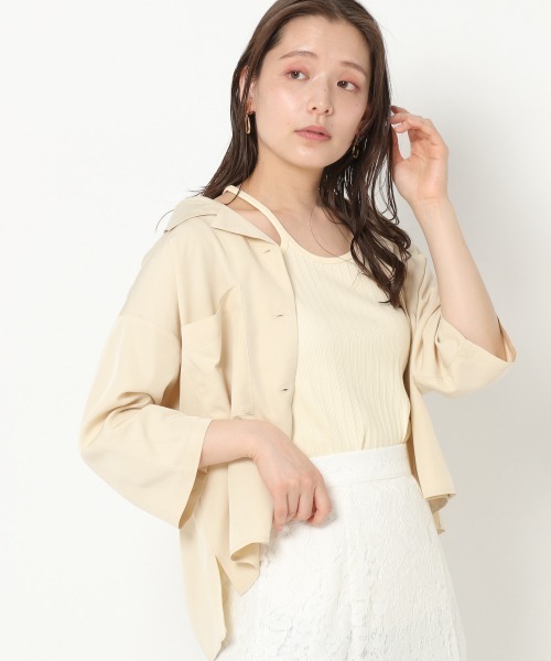 mysty woman(ミスティウーマン)の「開襟オーバーシャツ 943505(シャツ/ブラウス・レディース・ブラック/ベージュ/アイボリー・FREE)」の2枚目の写真