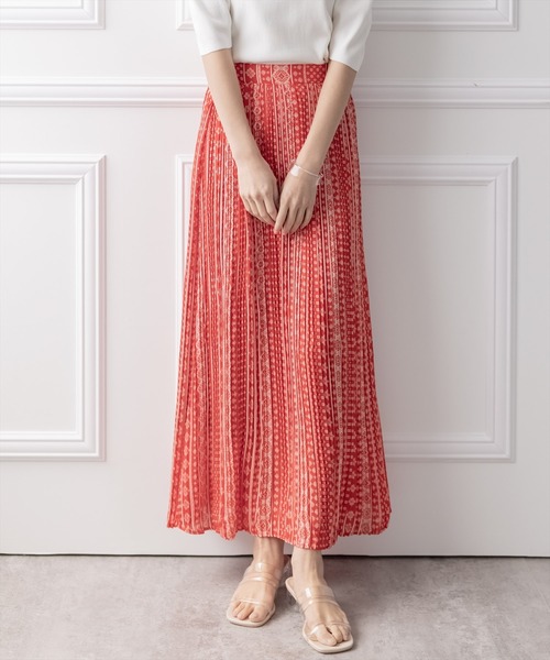 clear（クリア）の「エスニック柄プリーツスカート（スカート・レディース・レッド/オフホワイト/ブルー・F）」の3枚目の写真