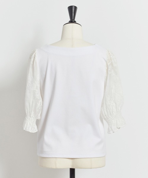 Noela（ノエラ）の「シアー刺繍カットソー（Tシャツ/カットソー