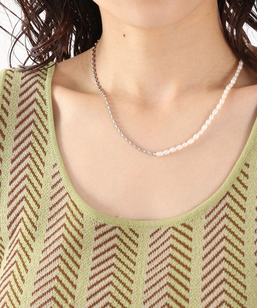 LOWRYS FARM（ローリーズファーム）の「淡水ミニパールネックレス　946155（ネックレス・レディース・アイボリー/シルバー/ゴールド/グレー・FREE）」の3枚目の写真