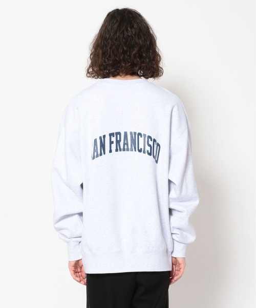 BEN DAVIS/WHITE LABEL（ベンデイビス ホワイトラベル）の「BENDAVIS/ベンデイビス/カレッジプリントクルーネックスウェット/CollegeLogo CrewNeckSweat（スウェット・メンズ・ブラック/パープル/グレー・X-LARGE/LARGE/MEDIUM）」の5枚目の写真