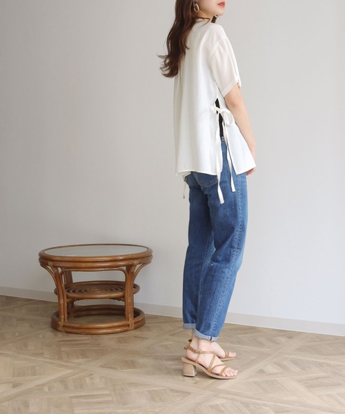 HER CLOSET(ハークローゼット)の「【shemoshelly】フロントピンタックサイドスリットリボンバンドカラーブラウス(シャツ/ブラウス・レディース・ブラック/オフホワイト/カーキ・M)」の10枚目の写真