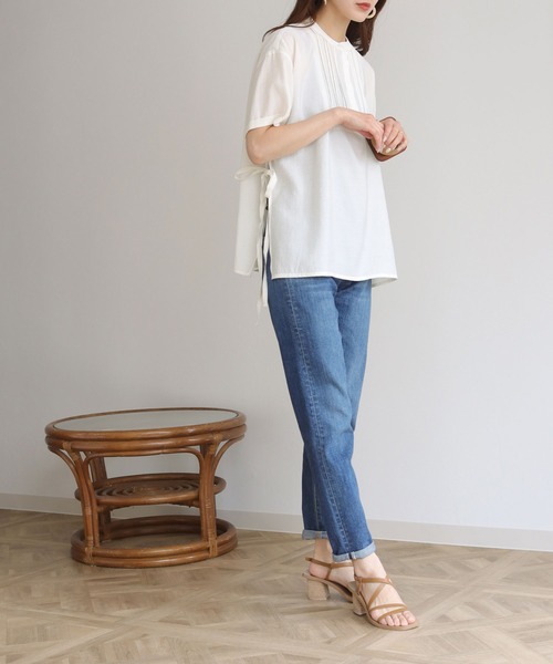 HER CLOSET(ハークローゼット)の「【shemoshelly】フロントピンタックサイドスリットリボンバンドカラーブラウス(シャツ/ブラウス・レディース・ブラック/オフホワイト/カーキ・M)」の11枚目の写真
