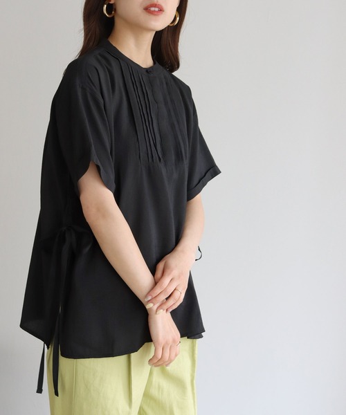 HER CLOSET(ハークローゼット)の「【shemoshelly】フロントピンタックサイドスリットリボンバンドカラーブラウス(シャツ/ブラウス・レディース・ブラック/オフホワイト/カーキ・M)」の12枚目の写真