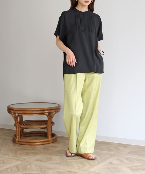 HER CLOSET(ハークローゼット)の「【shemoshelly】フロントピンタックサイドスリットリボンバンドカラーブラウス(シャツ/ブラウス・レディース・ブラック/オフホワイト/カーキ・M)」の19枚目の写真