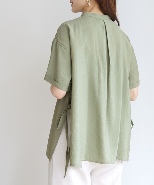 HER CLOSET(ハークローゼット)の「【shemoshelly】フロントピンタックサイドスリットリボンバンドカラーブラウス(シャツ/ブラウス・レディース・ブラック/オフホワイト/カーキ・M)」の22枚目の写真