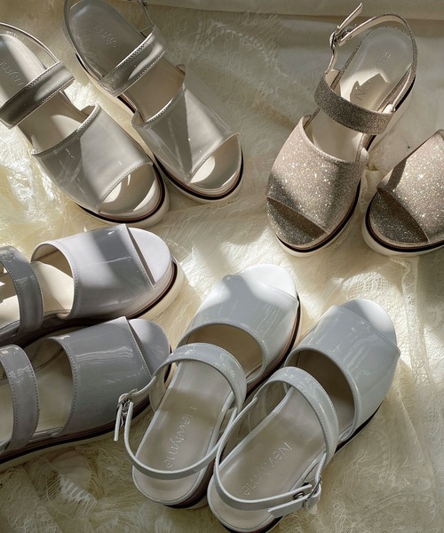 Newlyme(ニューリーミー)の「厚底ダブルヒールサンダル(サンダル・レディース・ライトグレー/ライトピンク/ホワイト/ベージュ/ブラック/ゴールド・22.5cm/23cm/23.5cm/24cm/24.5cm/25cm/25.5cm)」の16枚目の写真