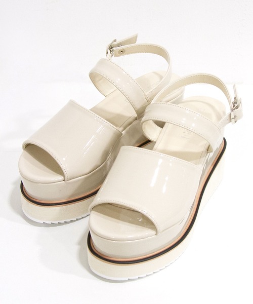 Newlyme(ニューリーミー)の「厚底ダブルヒールサンダル(サンダル・レディース・ライトグレー/ライトピンク/ホワイト/ベージュ/ブラック/ゴールド・22.5cm/23cm/23.5cm/24cm/24.5cm/25cm/25.5cm)」の17枚目の写真