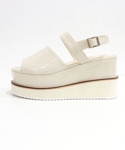 Newlyme(ニューリーミー)の「厚底ダブルヒールサンダル(サンダル・レディース・ライトグレー/ライトピンク/ホワイト/ベージュ/ブラック/ゴールド・22.5cm/23cm/23.5cm/24cm/24.5cm/25cm/25.5cm)」の18枚目の写真