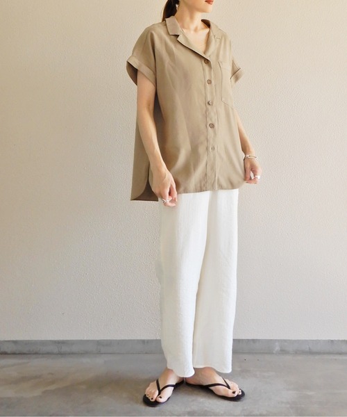 y/m by Yukie(イムバイユキエ)の「スラブツイルオープンカラーシャツ(シャツ/ブラウス・レディース・ベージュ/ネイビー・FREE)」の12枚目の写真