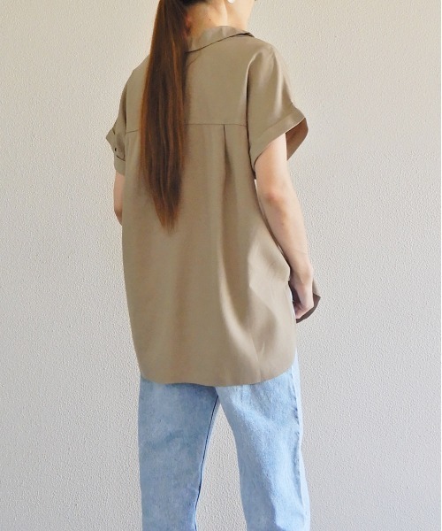 y/m by Yukie(イムバイユキエ)の「スラブツイルオープンカラーシャツ(シャツ/ブラウス・レディース・ベージュ/ネイビー・FREE)」の15枚目の写真