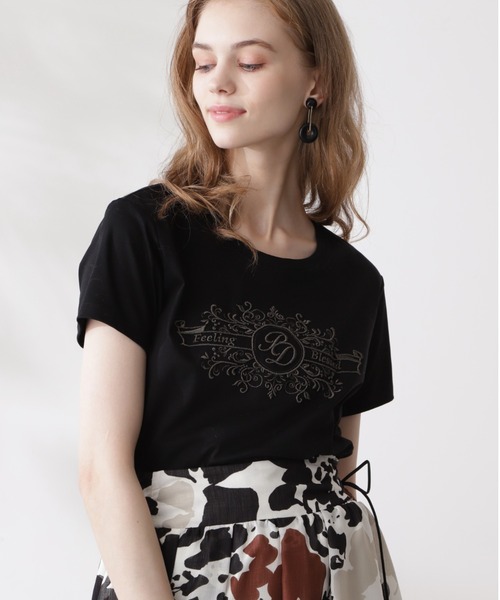 Pinky Dianne ピンキーアンドダイアン のtシャツ カットソー エンブロイダリーロゴtシャツ 031 を購入できます Pinky Dianne トップス Tシャツ カットソー エンブロイダリーロゴtシャツ Tシャツ カットソー Pinky Dianne ピンキーアンドダイアン