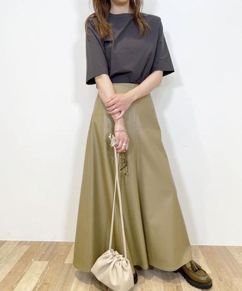 J398 美品 L レオナール 花柄 肩パッド 金ボタン シャツ レディース