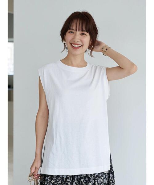 earth music&ecology（アースミュージックアンドエコロジー）の「スリーブレスカットチュニック ＊（Tシャツ/カットソー・レディース・オフホワイト・FREE）」の2枚目の写真