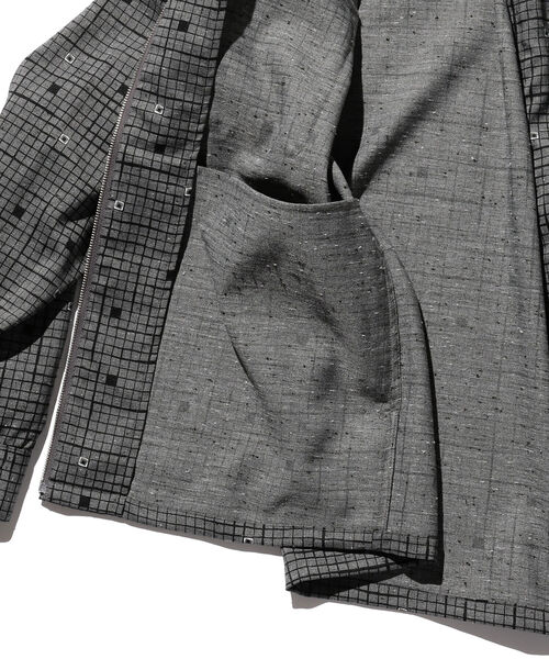 BEAMS PLUS（ビームスプラス）の「BEAMS PLUS / プリント ジップ ブルゾン（ブルゾン・メンズ・グレー・SMALL/MEDIUM/LARGE/X-LARGE）」の13枚目の写真