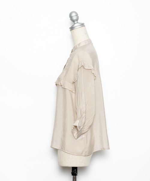 AS KNOW AS plus(アズノゥアズプラス)の「☆刺繍フリル5分袖シアーブラウス(シャツ/ブラウス・レディース・ホワイト/ブラック/グレイッシュベージュ・FREE)」の8枚目の写真