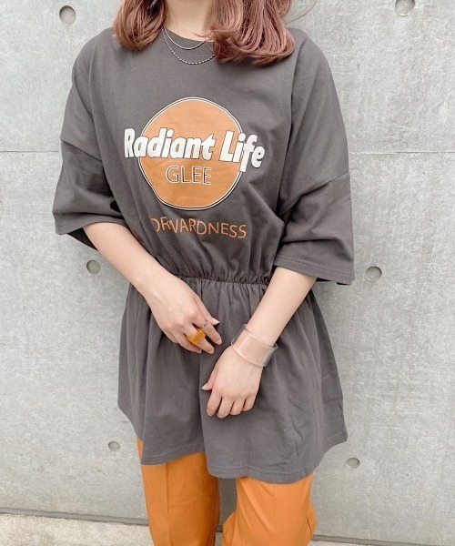 nemne store(ネンネストア)の「浜辺をかけるウェストシャーリングロゴTシャツ(Tシャツ/カットソー・レディース・ベージュ/オフホワイト/スミクロ/カーキ・フリー)」の11枚目の写真