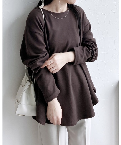 ZOZOTOWN限定】サイド重ねラウンド裾フレアプルオーバー（Tシャツ