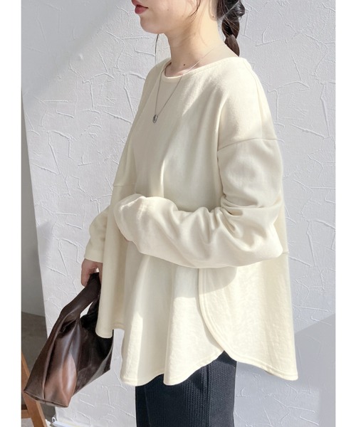 reca（レカ）の「【ZOZOTOWN限定】サイド重ねラウンド裾フレアプルオーバー（Tシャツ/カットソー・レディース・グレイッシュベージュ/ブラック/アイボリー/ダークブラウン・FREE）」の2枚目の写真