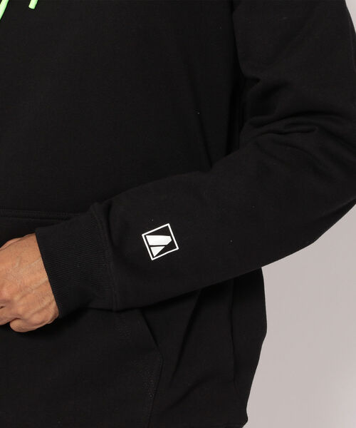 AVIREX（アヴィレックス）の「【SMART/スマート】長袖 ロゴ パーカー / LONG SLEEVE LOGO PARKA/ アヴィレックス / AVIREX（パーカー・メンズ・ブラック/ライトグレー/オフホワイト・XX-LARGE/MEDIUM/X-LARGE/LARGE）」の15枚目の写真