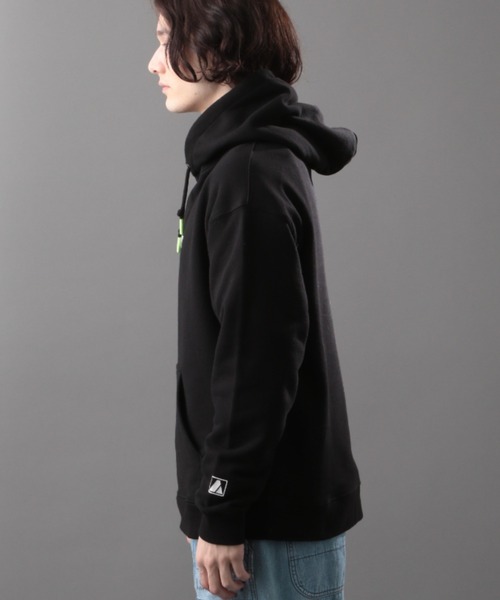 AVIREX（アヴィレックス）の「【SMART/スマート】長袖 ロゴ パーカー / LONG SLEEVE LOGO PARKA/ アヴィレックス / AVIREX（パーカー・メンズ・ブラック/ライトグレー/オフホワイト・XX-LARGE/MEDIUM/X-LARGE/LARGE）」の6枚目の写真