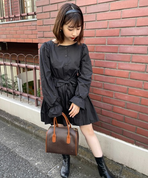 one after another NICE CLAUP（ワンアフターアナザーナイスクラップ）の「ウエストリボン前後2WAYチュニック（チュニック・レディース・ブラック/ブラウン/オフホワイト・FREE）」の4枚目の写真