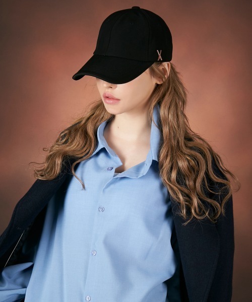 VARZAR（バザール）の「【VARZAR】ROSE GOLD STUD OVER FIT BALL CAP / バザール ローズゴールド スタッズ オーバーフィット ベースボール キャップ（キャップ・レディース・ブラック/ベージュ/ピンク・FREE）」の5枚目の写真