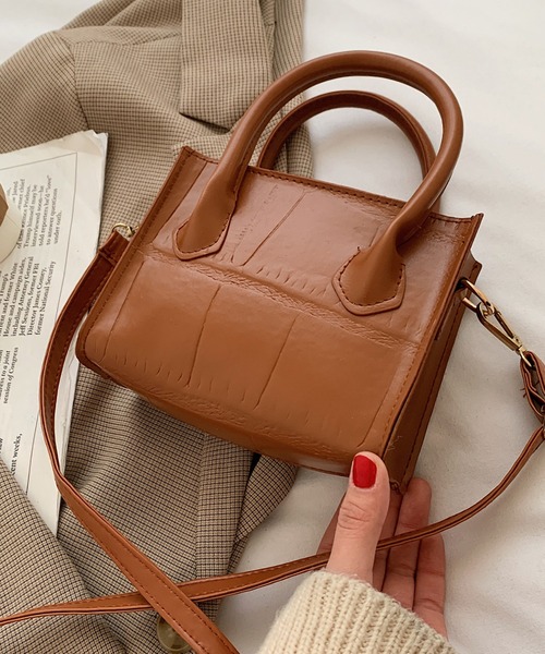 TABI PAL(タビパル)の「ミニショルダーバッグ(ショルダーバッグ・レディース・ブラック/ブラウン系その他/ブラウン・FREE)」の1枚目の写真