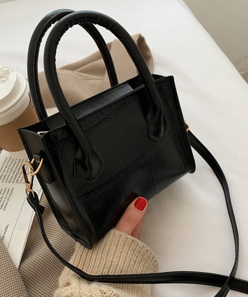 TABI PAL(タビパル)の「ミニショルダーバッグ(ショルダーバッグ・レディース・ブラック/ブラウン系その他/ブラウン・FREE)」の2枚目の写真