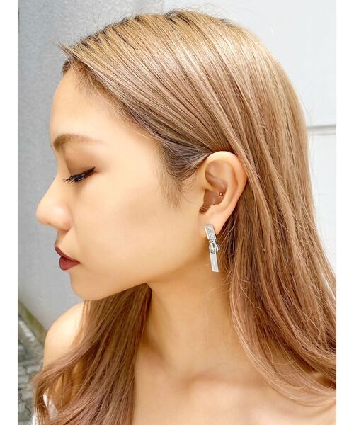 GYDA(ジェイダ)の「JEYSUS ZIPピアス(ピアス(両耳用)・レディース・ゴールド/シルバー・FREE)」の4枚目の写真