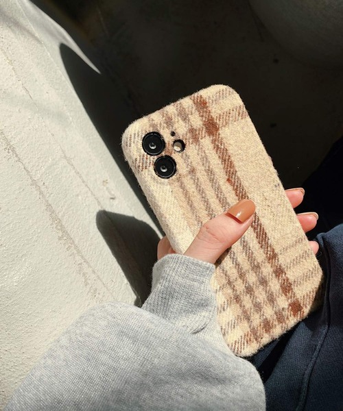 shopnikoniko(ショップニコニコ)の「タータンチェック スマホケース(スマホケース/カバー)」|ベージュ